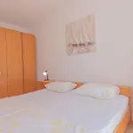 3 Bedroom Cozy In Appartement Brodarica (Sibenik-Knin)
