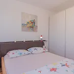 Lejlighed 3 Bedroom Cozy In *