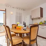 3 Bedroom Cozy In