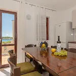 Appartement 3 Bedroom Cozy In Brodarica (Sibenik-Knin)