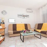 Appartement 3 Bedroom Cozy In