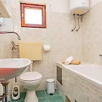 Appartement 3 Bedroom Cozy In Brodarica (Sibenik-Knin)